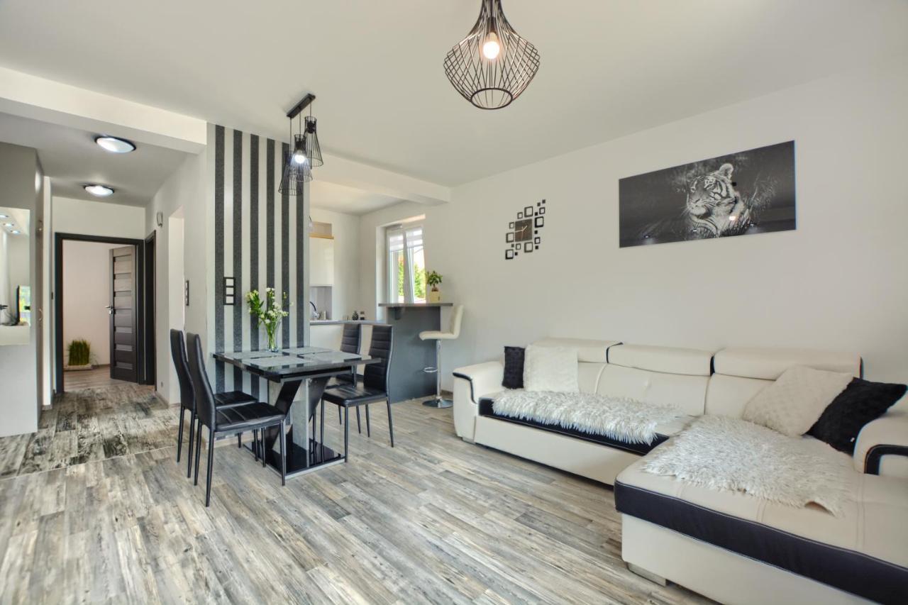 Apartament Glamour Ustrzyki Dolne Exteriér fotografie