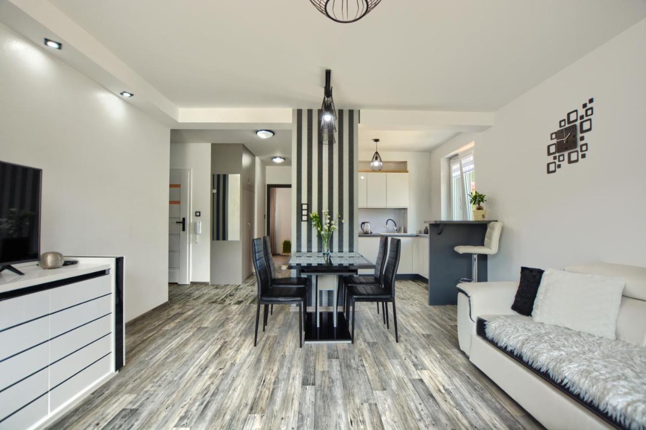 Apartament Glamour Ustrzyki Dolne Exteriér fotografie